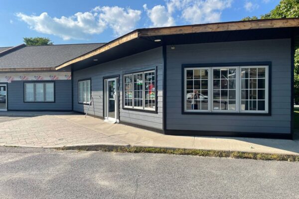 country-home-exteriors-104-min