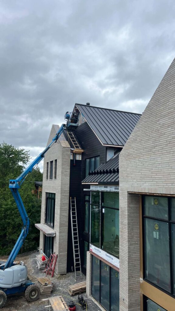 kanata-hardie-siding-installation-country-home-exteriors-3578 Hardie 8.25 inch Cedarmill Lap Siding Installation Project in Kanata by Country Home Exteriors