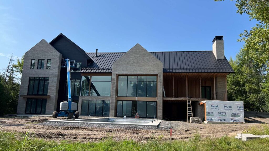 kanata-hardie-siding-installation-country-home-exteriors-4373 Hardie 8.25 inch Cedarmill Lap Siding Installation Project in Kanata by Country Home Exteriors